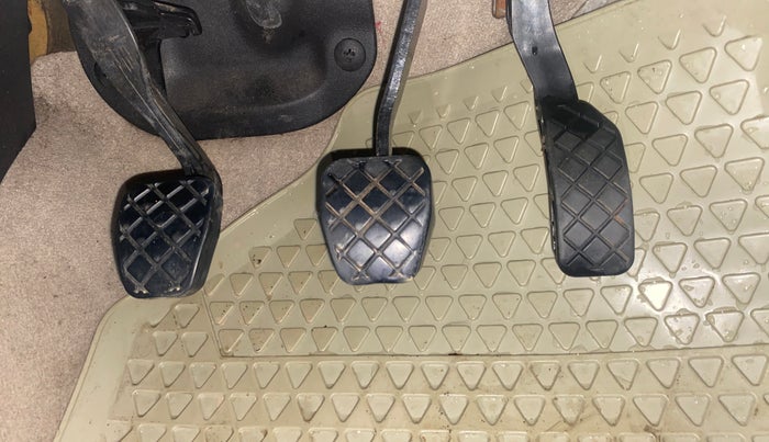 2012 Volkswagen Polo COMFORTLINE 1.2L, Diesel, Manual, 67,695 km, Pedals