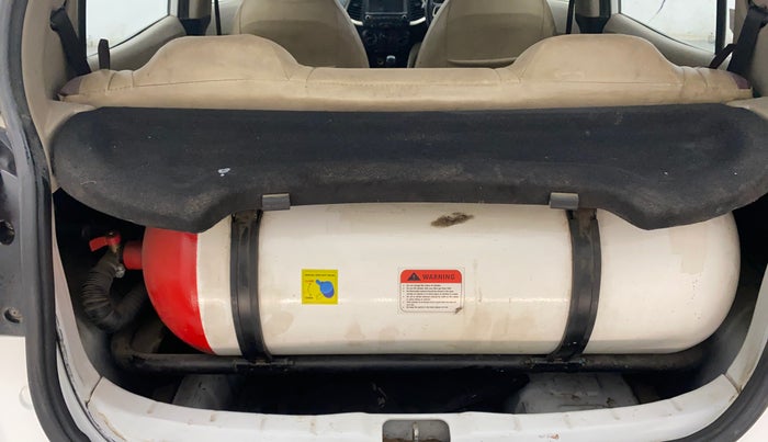 2019 Hyundai NEW SANTRO SPORTZ CNG, CNG, Manual, 72,970 km, Boot Inside