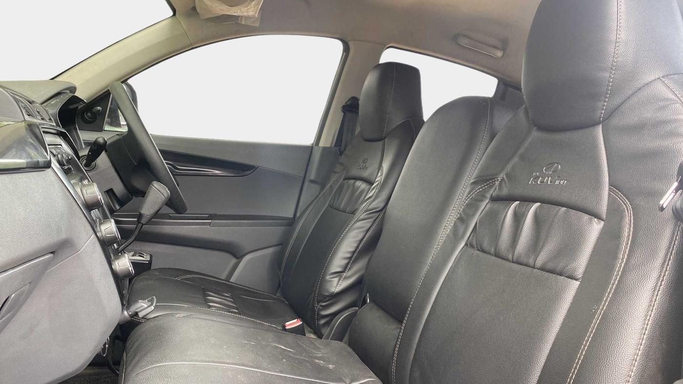 2018 Mahindra KUV 100 NXT K2 D 6S, Diesel, Manual, 15,784 km, Right Side Front Door Cabin