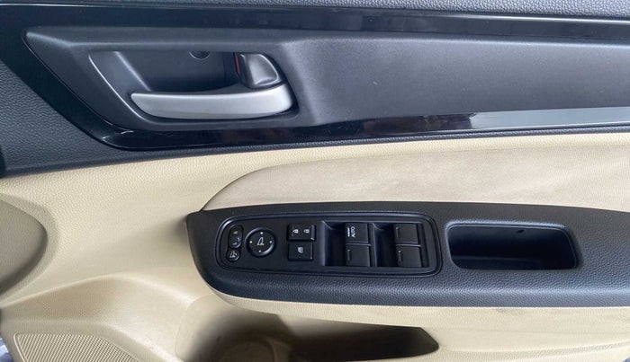 2018 Honda Amaze 1.2L I-VTEC S, Petrol, Manual, 38,281 km, Driver Side Door Panels Control