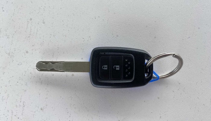 2018 Honda Amaze 1.2L I-VTEC S, Petrol, Manual, 38,281 km, Key Close Up