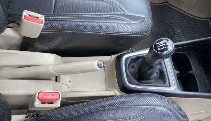 2017 Maruti Dzire VDI, Diesel, Manual, 57,636 km, Gear Lever