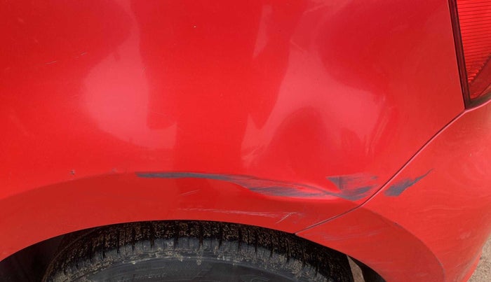 2015 Volkswagen Polo HIGHLINE1.5L, Diesel, Manual, 1,02,789 km, Left quarter panel - Slightly dented