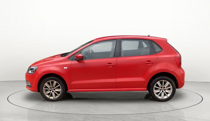 2015 Volkswagen Polo HIGHLINE1.5L, Diesel, Manual, 1,02,789 km, Left Side