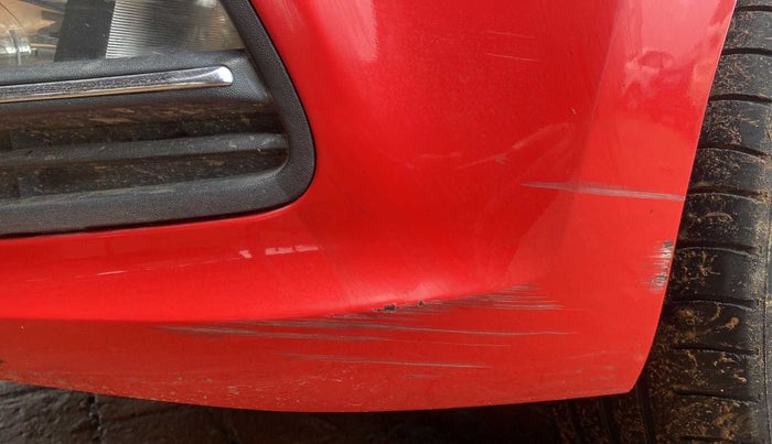 2015 Volkswagen Polo HIGHLINE1.5L, Diesel, Manual, 1,02,789 km, Front bumper - Minor scratches