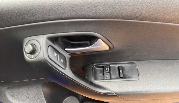 2019 Volkswagen Polo COMFORTLINE 1.0L MPI, Petrol, Manual, 17,533 km, Driver Side Door Panels Control
