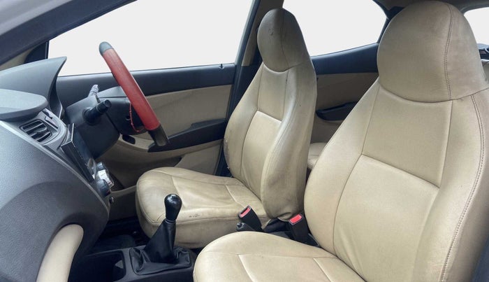 2012 Hyundai Eon ERA +, CNG, Manual, 46,393 km, Right Side Front Door Cabin
