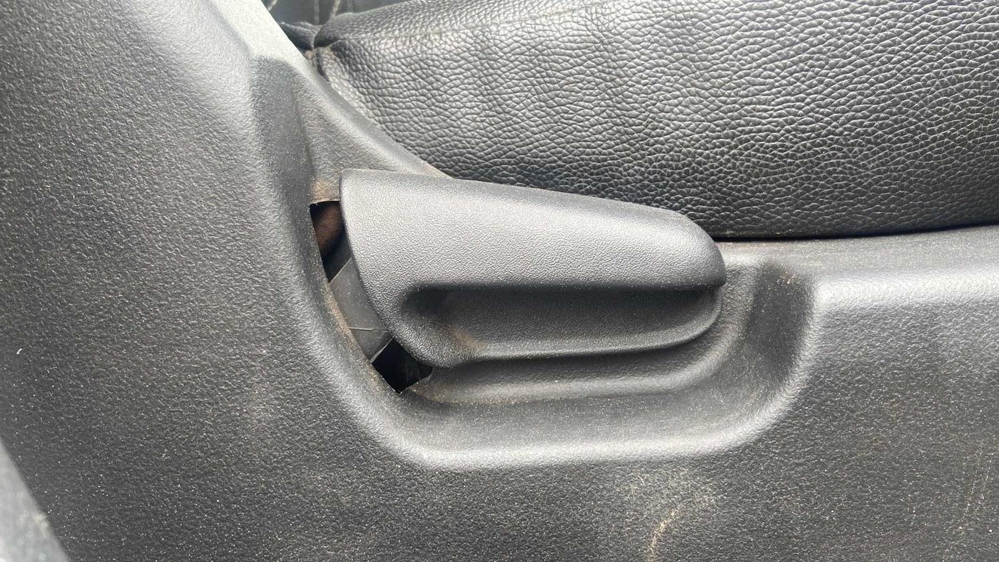 2014 Maruti Wagon R 1.0 LXI, Petrol, Manual, 23,658 km, Driver Side Adjustment Panel