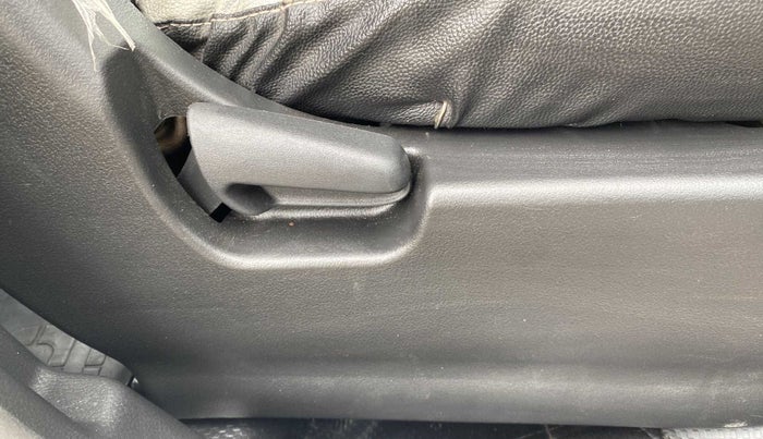 2015 Maruti Wagon R 1.0 VXI AMT, Petrol, Automatic, 38,340 km, Driver Side Adjustment Panel