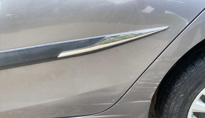 2017 Maruti Ciaz ZETA 1.4  MT PETROL, Petrol, Manual, 1,18,070 km, Rear left door - Slightly dented