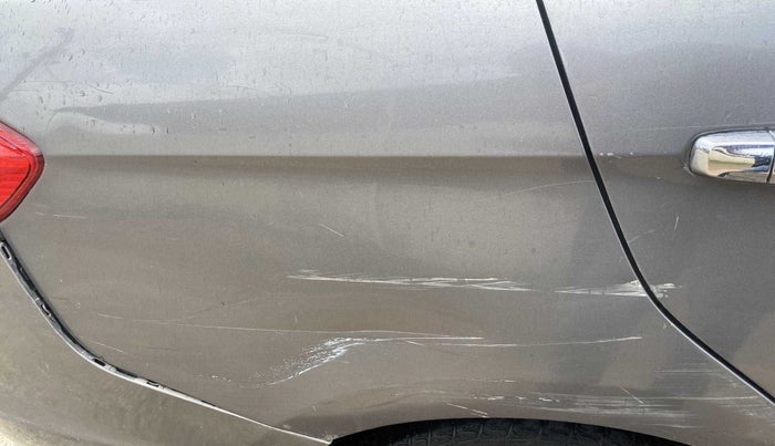 2017 Maruti Ciaz ZETA 1.4  MT PETROL, Petrol, Manual, 1,18,070 km, Right quarter panel - Minor scratches