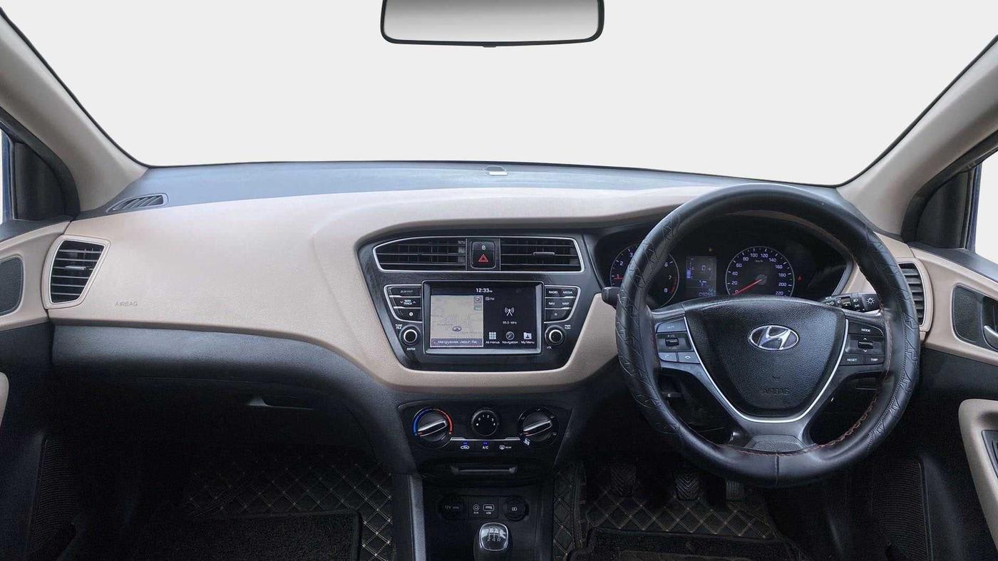 2019 Hyundai Elite i20 SPORTZ PLUS 1.2, Petrol, Manual, 1,09,048 km, Dashboard