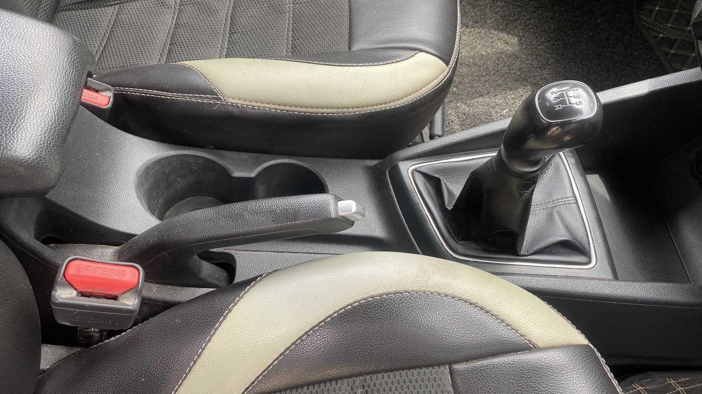 2019 Hyundai Elite i20 SPORTZ PLUS 1.2, Petrol, Manual, 1,09,048 km, Gear Lever