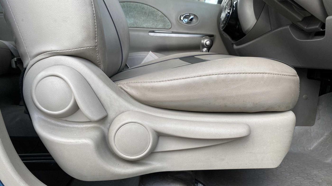 2014 Nissan Micra XV CVT, Petrol, Automatic, 43,021 km, Driver Side Adjustment Panel