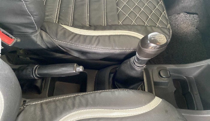 2016 Renault Kwid RXL, Petrol, Manual, 71,176 km, Gear Lever