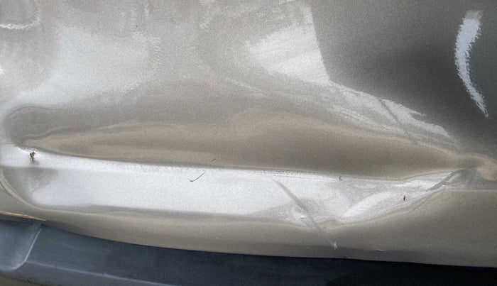 2016 Renault Kwid RXL, Petrol, Manual, 71,176 km, Dicky (Boot door) - Slightly dented