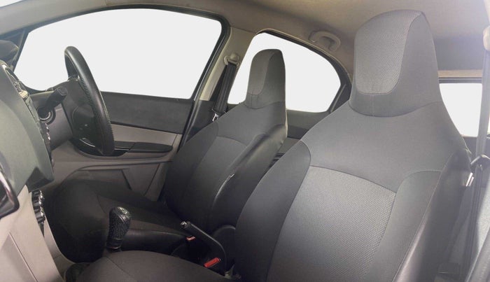 2018 Tata Tiago XT PETROL, Petrol, Manual, 67,311 km, Right Side Front Door Cabin