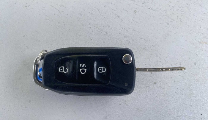 2018 Tata Tiago XT PETROL, Petrol, Manual, 67,311 km, Key Close Up