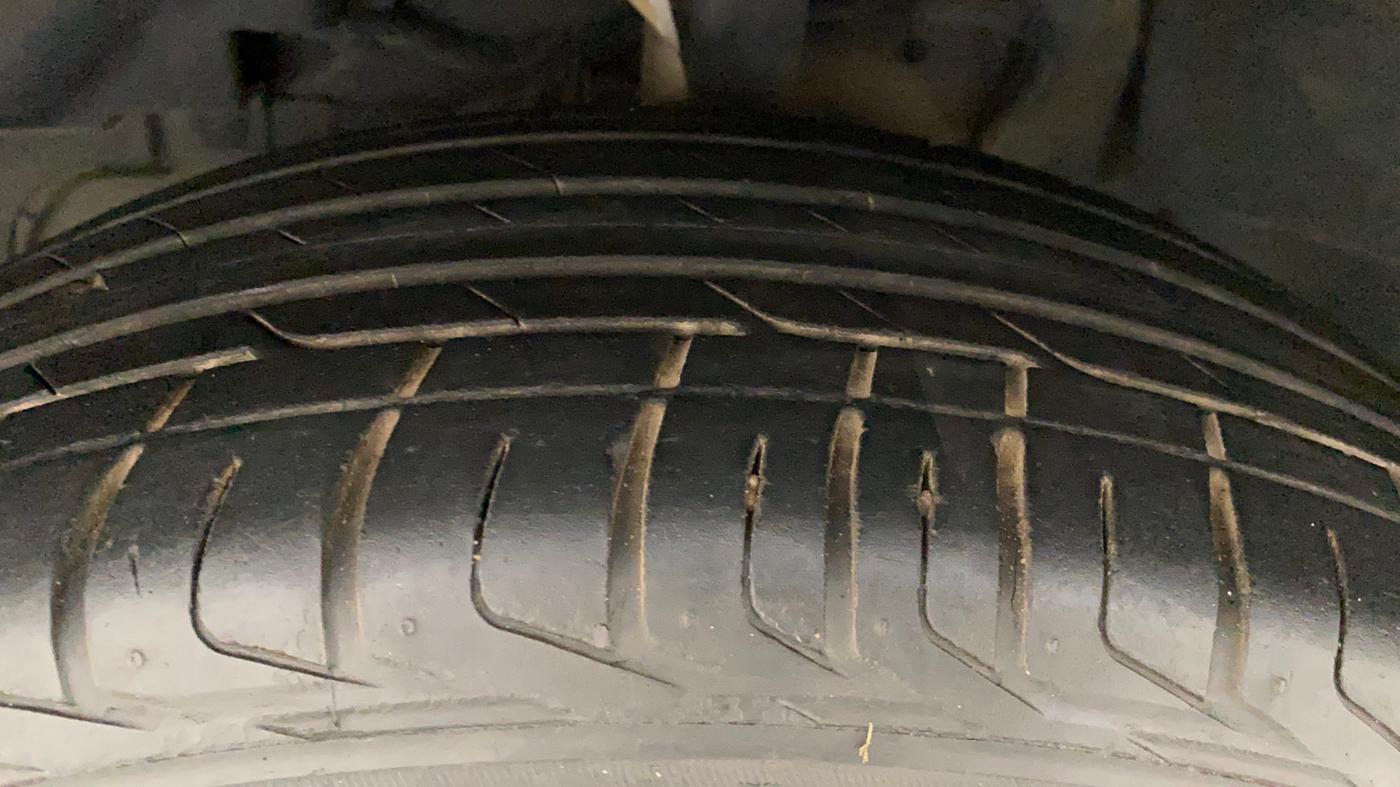 2021 Tata NEXON XZ PLUS PETROL SUNROOF, Petrol, Manual, 43,776 km, Left Front Tyre Tread