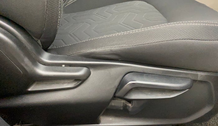 2021 Tata NEXON XZ PLUS PETROL SUNROOF, Petrol, Manual, 43,776 km, Driver Side Adjustment Panel