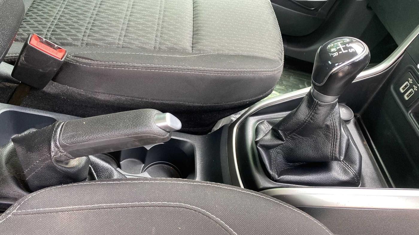 2018 Ford Ecosport TITANIUM 1.5L PETROL, Petrol, Manual, 49,132 km, Gear Lever