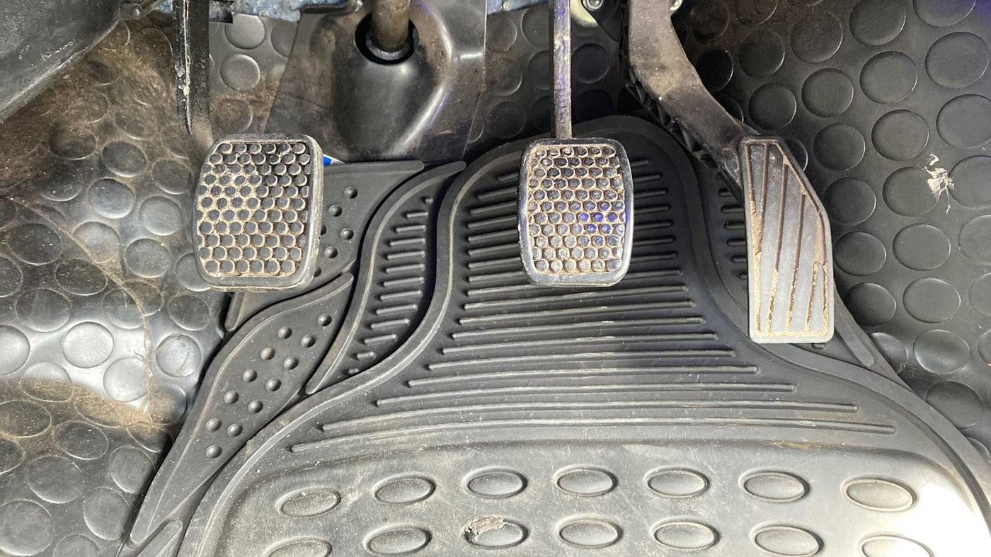 2020 Maruti Alto LXI, Petrol, Manual, 30,643 km, Pedals