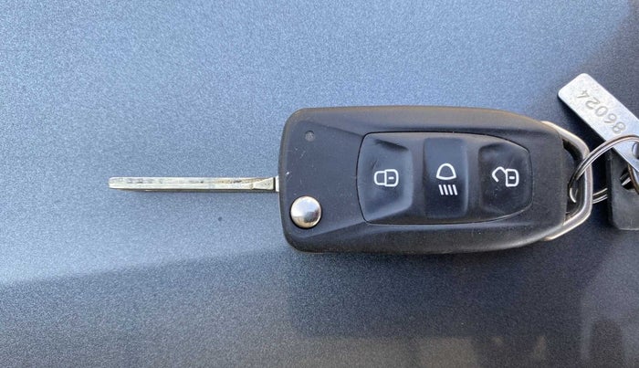 2021 Tata Tiago XZ PLUS PETROL, Petrol, Manual, 11,751 km, Key Close Up