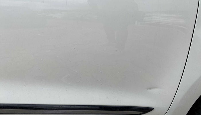 2019 Maruti Swift VDI, Diesel, Manual, 68,447 km, Driver-side door - Slightly dented