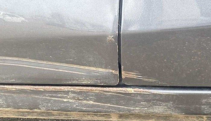 2019 Maruti Alto 800 LXI, Petrol, Manual, 59,716 km, Left running board - Slight discoloration