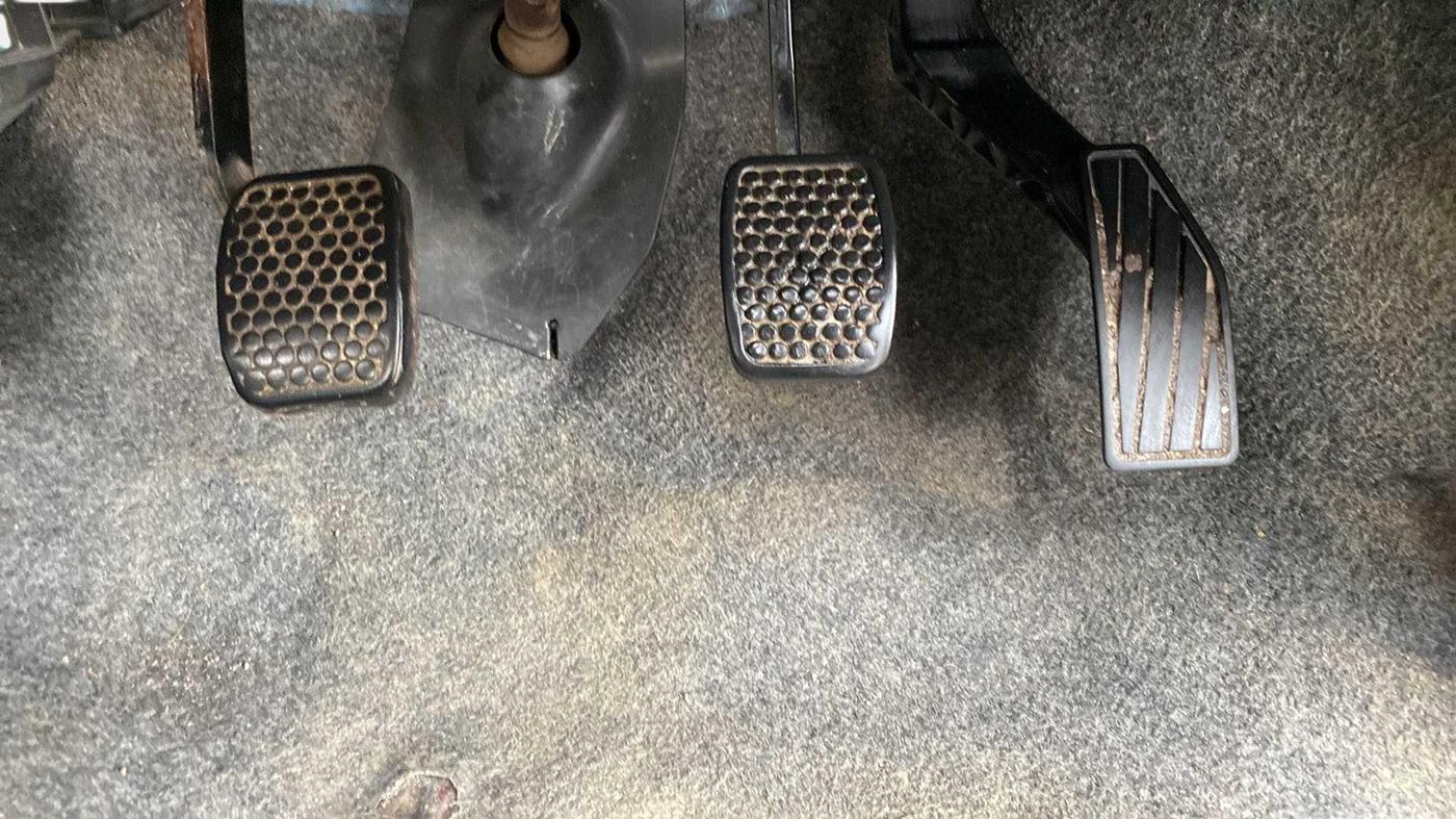 2019 Maruti Alto 800 LXI, Petrol, Manual, 59,716 km, Pedals
