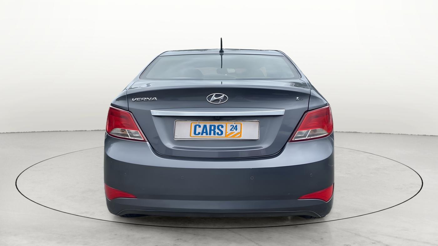 2015 Hyundai Verna FLUIDIC 4S 1.6 VTVT S(O), Petrol, Manual, 73,993 km, Back/Rear