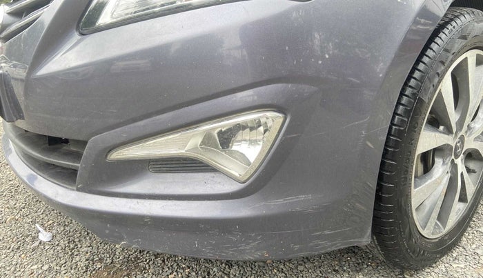 2015 Hyundai Verna FLUIDIC 4S 1.6 VTVT S(O), Petrol, Manual, 73,993 km, Front bumper - Minor scratches