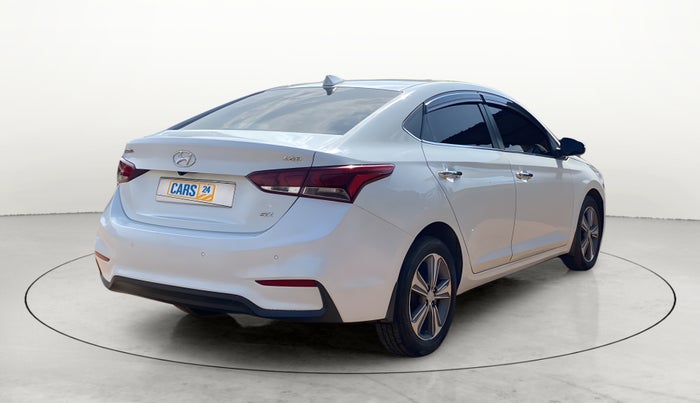 2018 Hyundai Verna 1.6 SX (O) CRDI MT, Diesel, Manual, 79,399 km, Right Back Diagonal