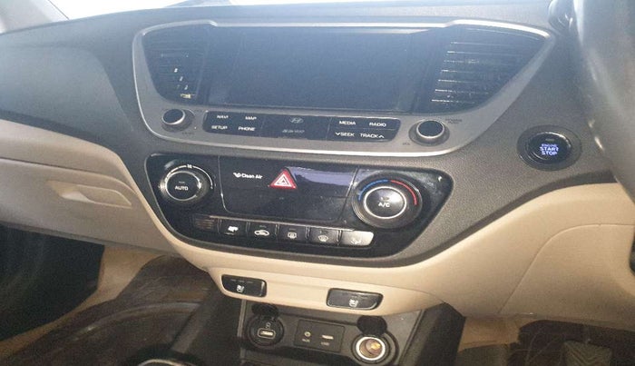 2018 Hyundai Verna 1.6 SX (O) CRDI MT, Diesel, Manual, 79,399 km, AC Unit - Front vent has minor damage