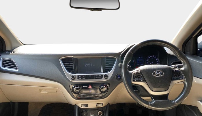 2018 Hyundai Verna 1.6 SX (O) CRDI MT, Diesel, Manual, 79,399 km, Dashboard