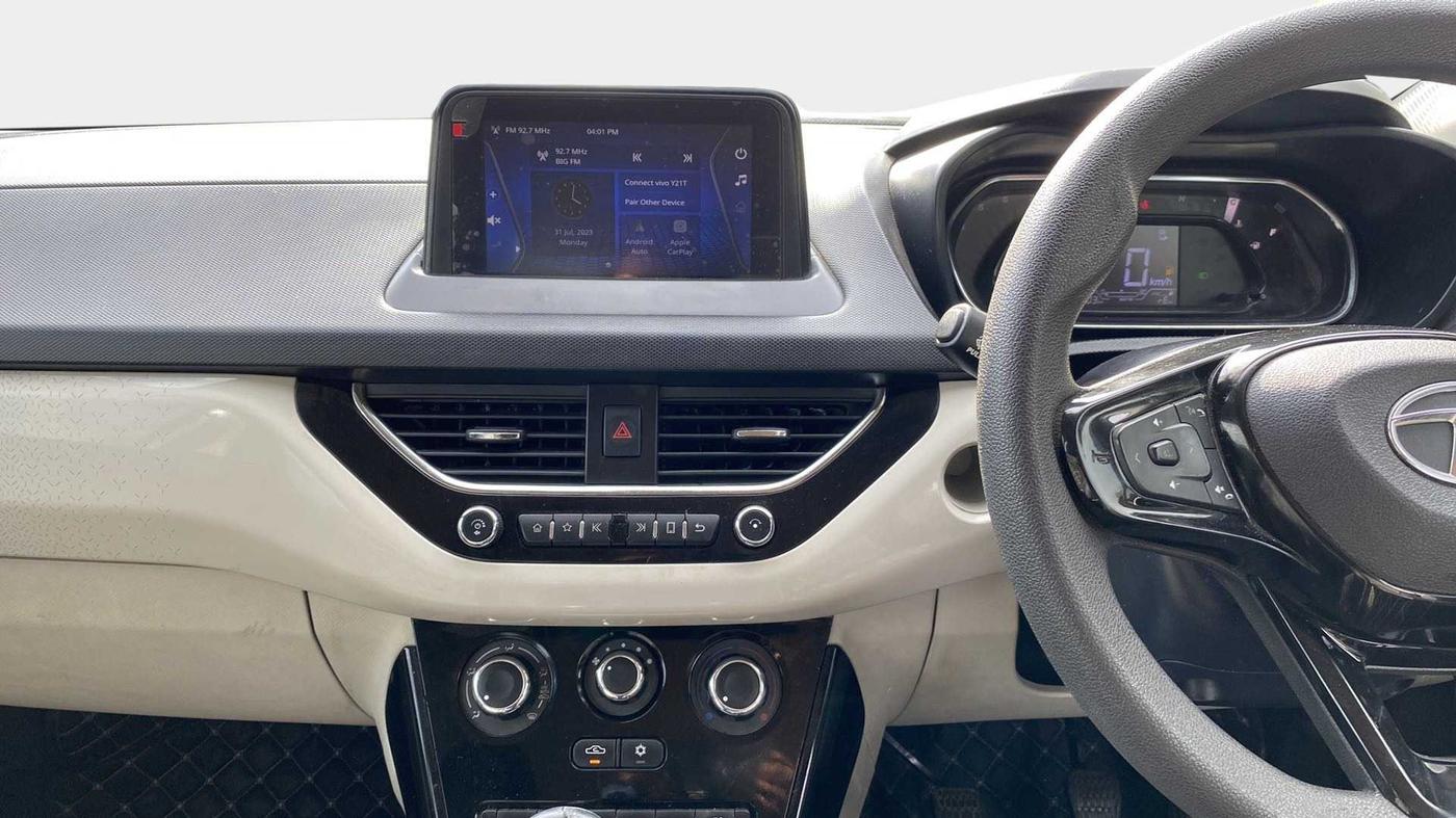 2020 Tata NEXON XZ PETROL, Petrol, Manual, 17,466 km, Infotainment System