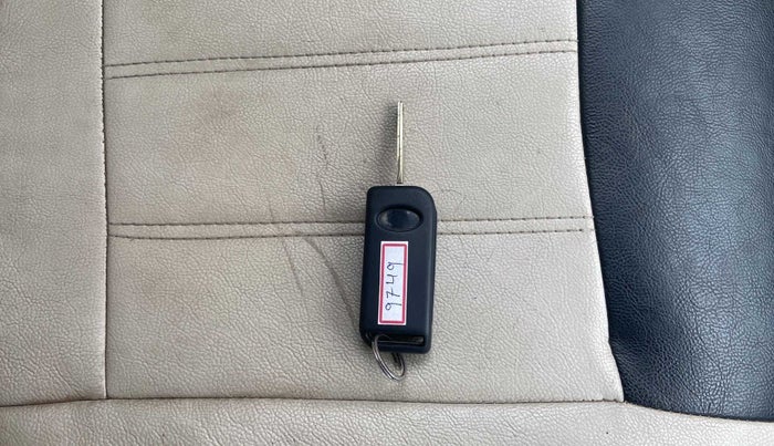 2016 Mahindra XUV500 W6, Diesel, Manual, Key Close Up