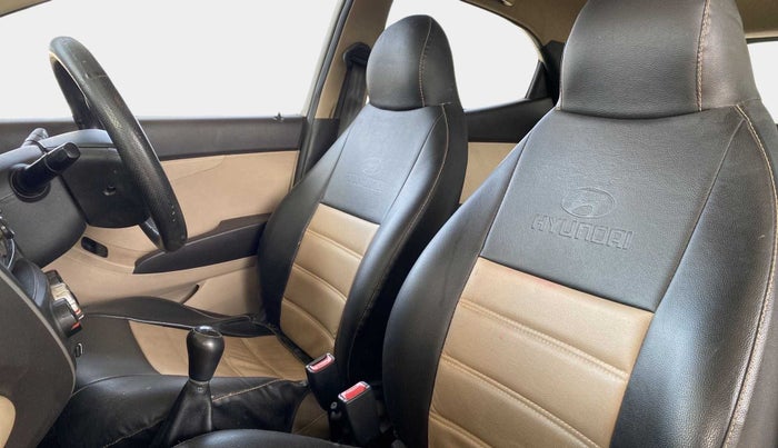 2018 Hyundai Eon ERA +, Petrol, Manual, 27,906 km, Right Side Front Door Cabin