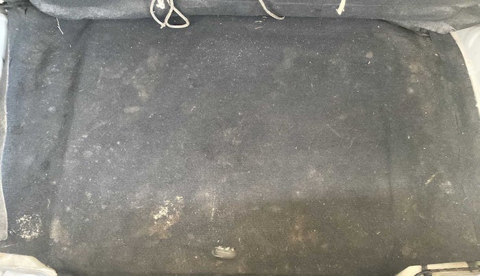 2018 Hyundai Eon ERA +, Petrol, Manual, 27,906 km, Boot Inside