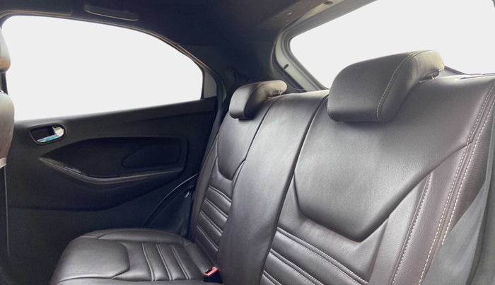 2019 Ford FREESTYLE TITANIUM 1.5 DIESEL, Diesel, Manual, 40,434 km, Right Side Rear Door Cabin