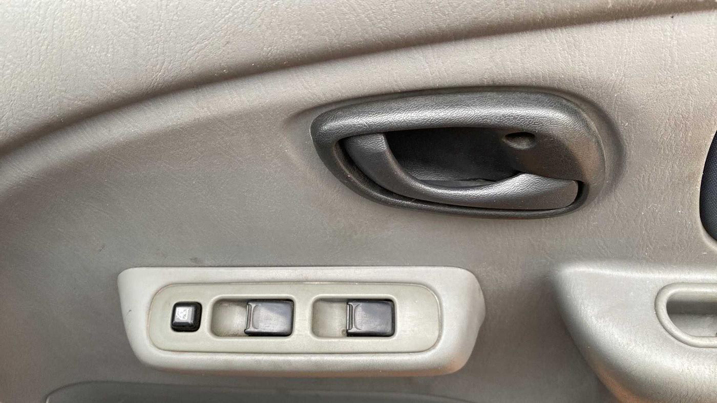2011 Maruti Alto K10 VXI, Petrol, Manual, 38,420 km, Driver Side Door Panels Control
