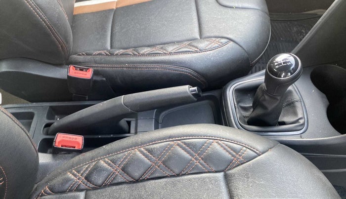 2019 Volkswagen Ameo COMFORTLINE 1.0L, Petrol, Manual, 25,946 km, Gear Lever