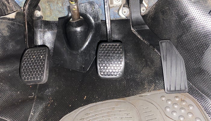 2017 Maruti Alto 800 LXI, Petrol, Manual, 73,864 km, Pedals