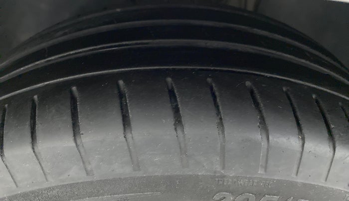 2018 Skoda Octavia LK 1.8 TSI AT, Petrol, Automatic, 67,602 km, Left Front Tyre Tread