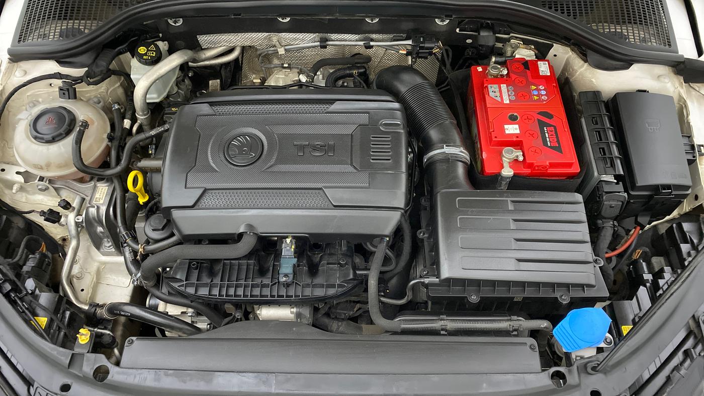 2018 Skoda Octavia LK 1.8 TSI AT, Petrol, Automatic, 67,602 km, Open Bonet