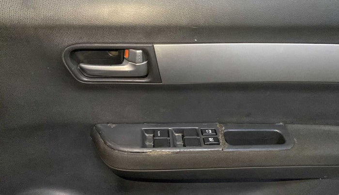 2010 Maruti Swift VXI, Petrol, Manual, 92,339 km, Driver Side Door Panels Control
