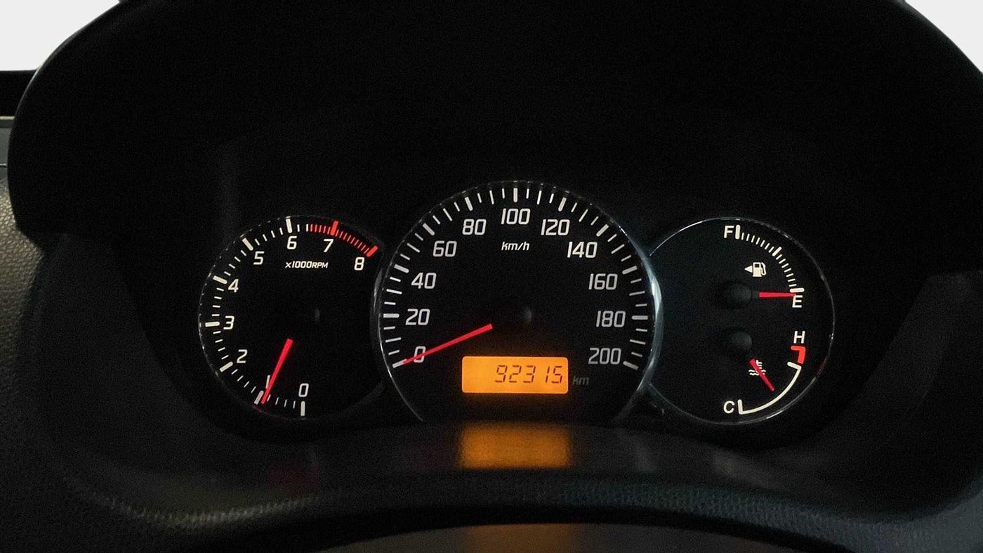 2010 Maruti Swift VXI, Petrol, Manual, 92,339 km, Odometer Image