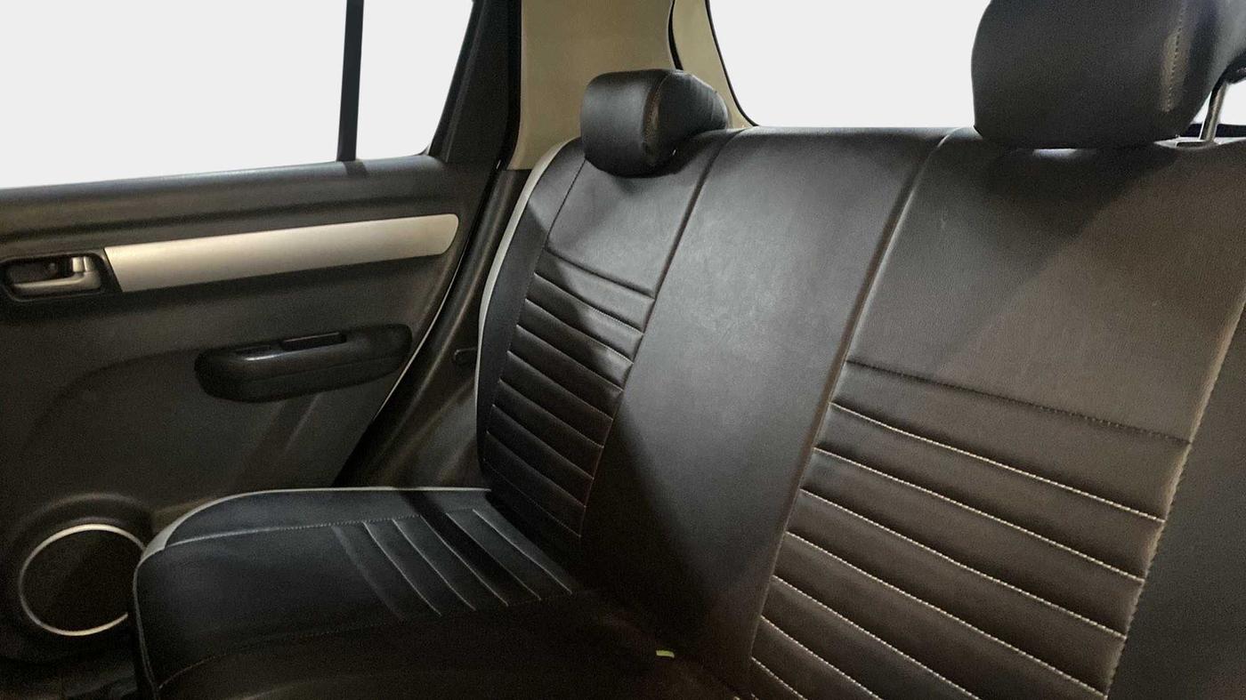 2010 Maruti Swift VXI, Petrol, Manual, 92,339 km, Right Side Rear Door Cabin