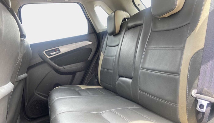 2017 Maruti Vitara Brezza ZDI PLUS, Diesel, Manual, 69,004 km, Right Side Rear Door Cabin