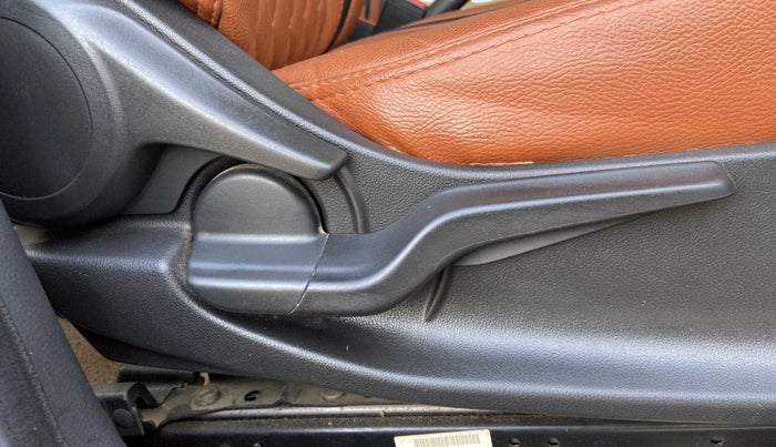 2020 Honda Amaze 1.2L I-VTEC VX, Petrol, Manual, 31,489 km, Driver Side Adjustment Panel